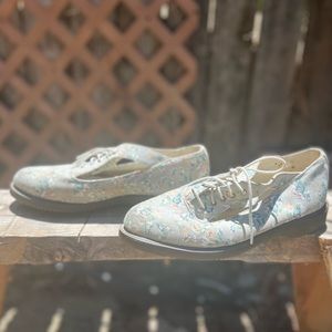 CARYN Doc Marten Loafers